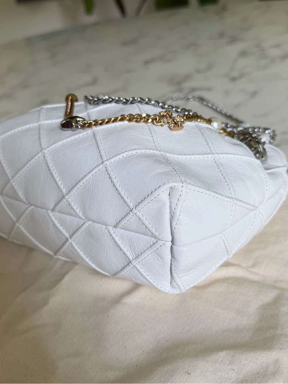 Tory Burch Mini Fleming Soft Distressed Hobo Bag Blanc White Chain Crossbody